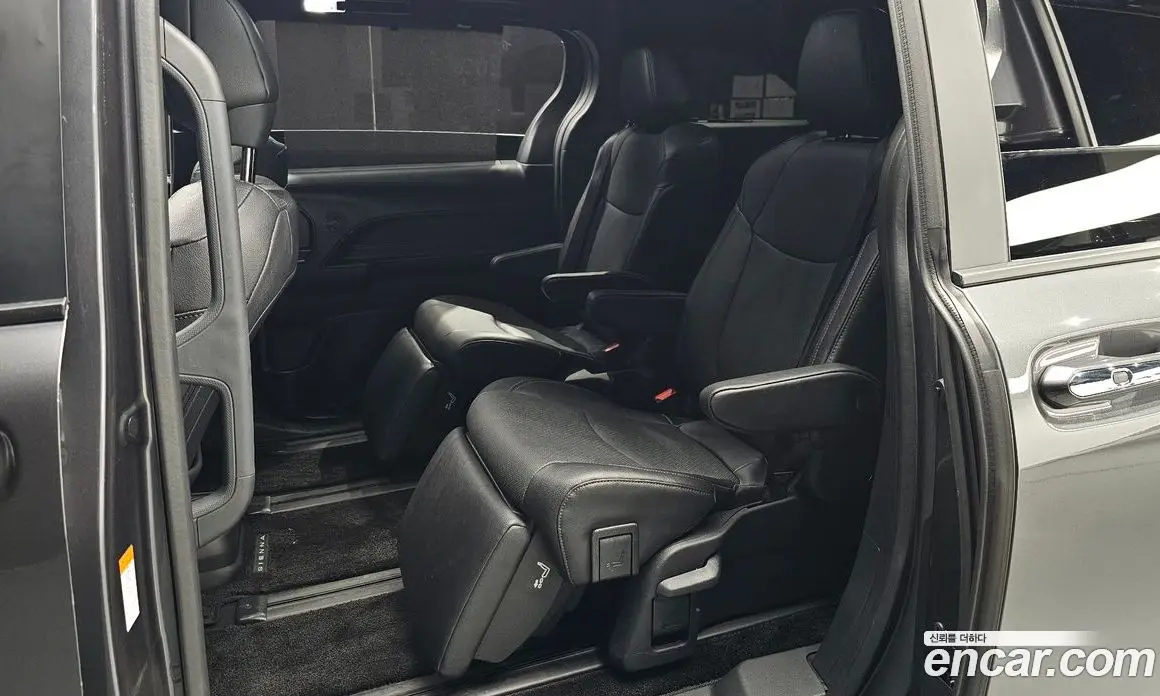 Toyota Sienna 2025 2.5 АКПП, фото 17 Toyota Sienna 2025 2.5 АКПП, фото 17