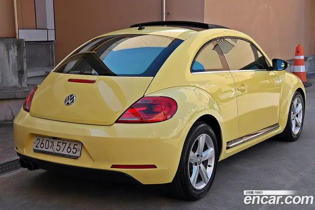 Volkswagen Beetle 2013 2.0 АКПП, миниатюра 2 Volkswagen Beetle 2013 2.0 АКПП, миниатюра 2