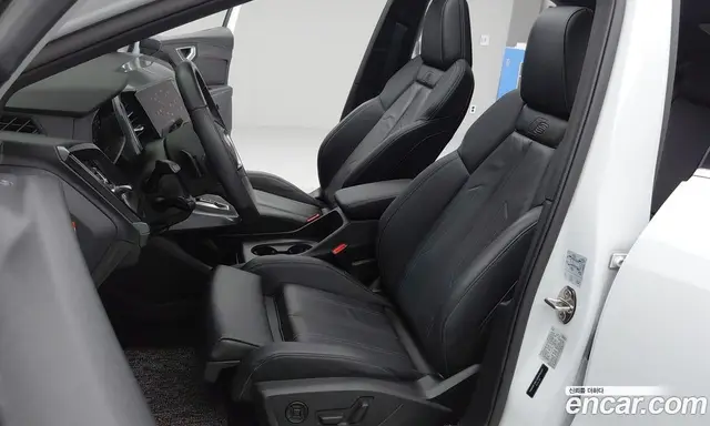 Audi Q4 e-tron 2023 0.2 АКПП, миниатюра 7