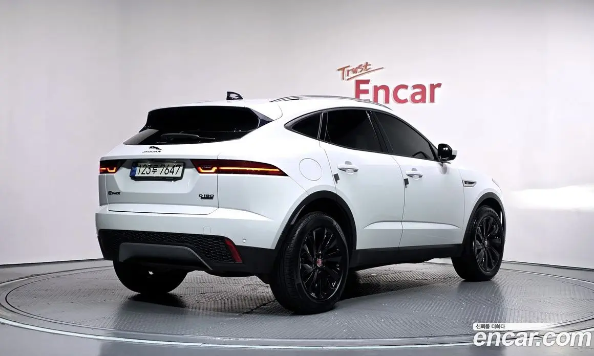 Jaguar E-Pace 2020 2.0 АКПП, фото 2 Jaguar E-Pace 2020 2.0 АКПП, фото 2