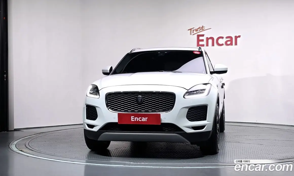 Jaguar E-Pace 2020 2.0 АКПП, фото 3 Jaguar E-Pace 2020 2.0 АКПП, фото 3