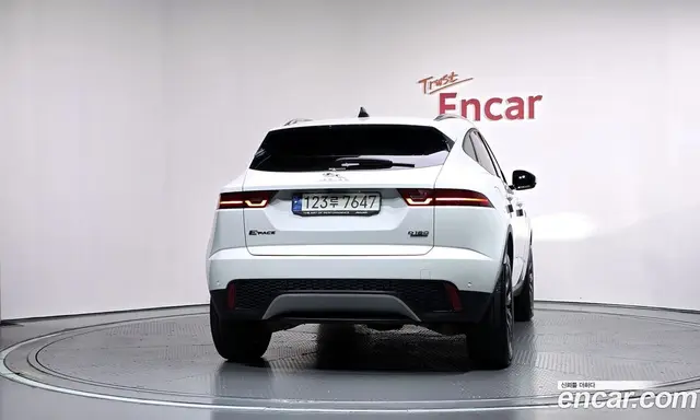 Jaguar E-Pace 2020 2.0 АКПП, миниатюра 4 Jaguar E-Pace 2020 2.0 АКПП, миниатюра 4