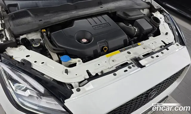 Jaguar E-Pace 2020 2.0 АКПП, миниатюра 6 Jaguar E-Pace 2020 2.0 АКПП, миниатюра 6