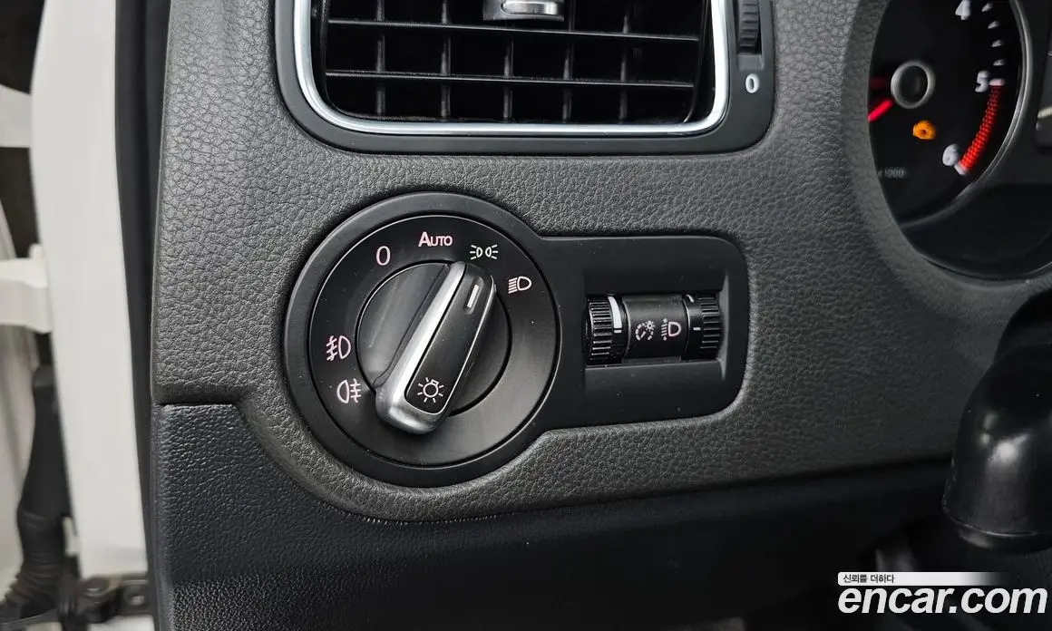 Volkswagen Polo 2014 1.6 АКПП, фото 13 Volkswagen Polo 2014 1.6 АКПП, фото 13