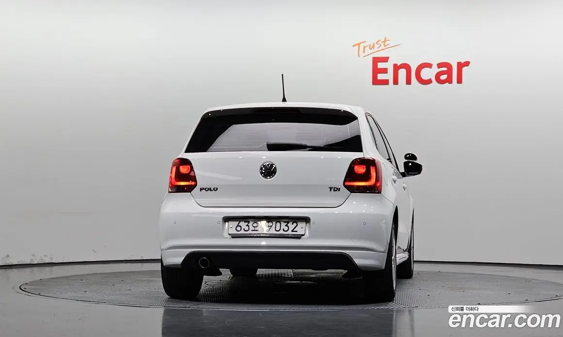 Volkswagen Polo 2014 1.6 АКПП, фото 4 Volkswagen Polo 2014 1.6 АКПП, фото 4