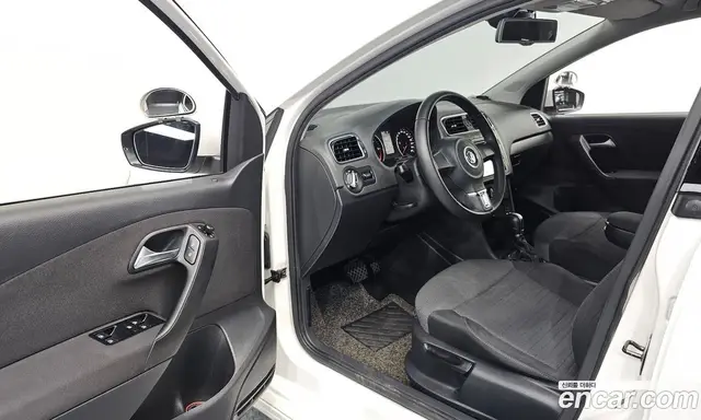 Volkswagen Polo 2014 1.6 АКПП, миниатюра 10 Volkswagen Polo 2014 1.6 АКПП, миниатюра 10