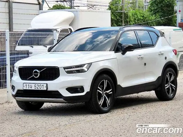 Volvo XC40, 2019, 79 681 км