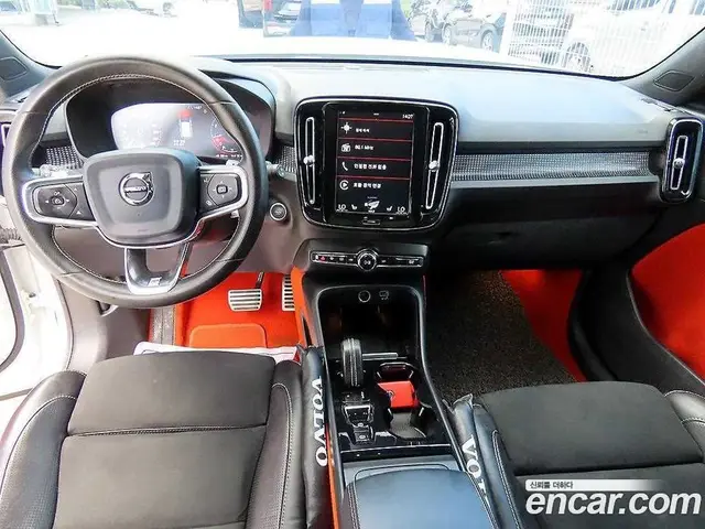 Volvo XC40 2019 2.0 АКПП, миниатюра 7 Volvo XC40 2019 2.0 АКПП, миниатюра 7