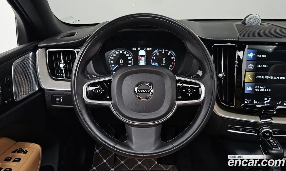 Volvo XC60 2018 2.0 АКПП, фото 18