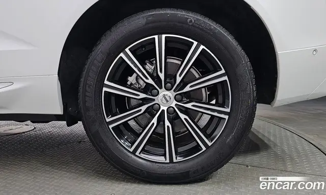 Volvo XC60 2018 2.0 АКПП, миниатюра 6
