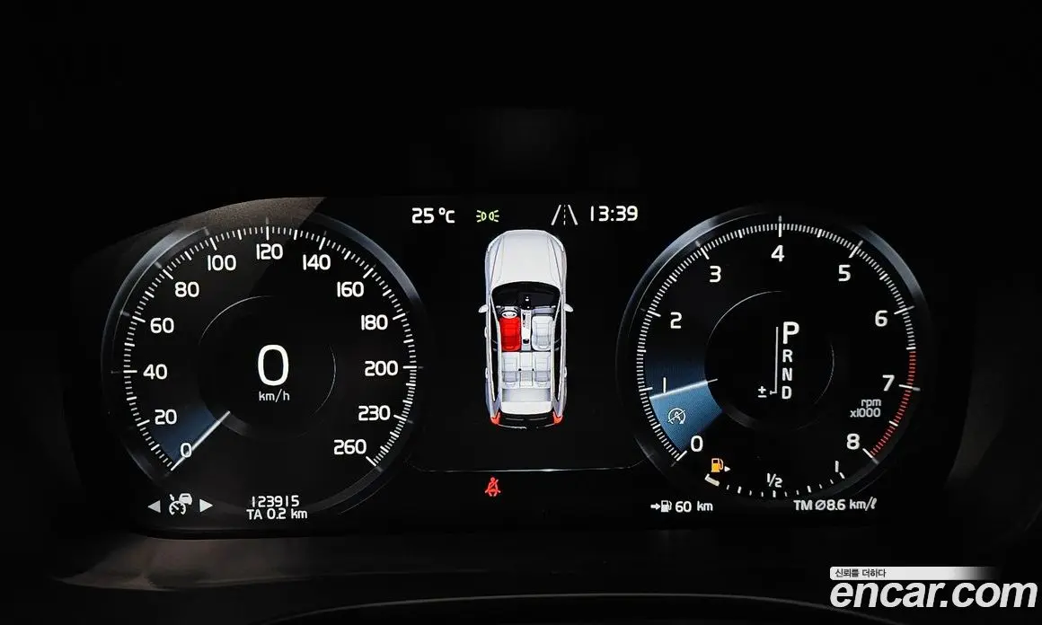 Volvo XC60 2018 2.0 АКПП, фото 10
