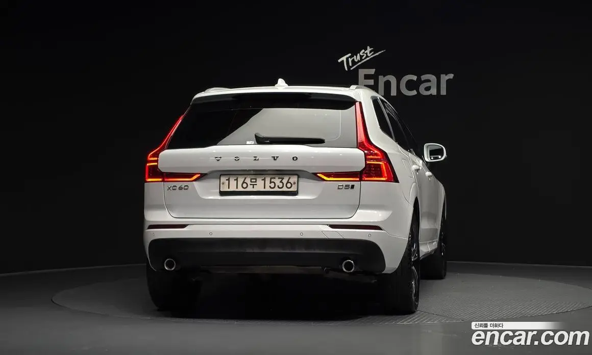 Volvo XC60 2020 2.0 АКПП, фото 3