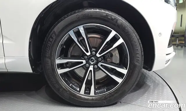 Volvo XC60 2020 2.0 АКПП, миниатюра 6