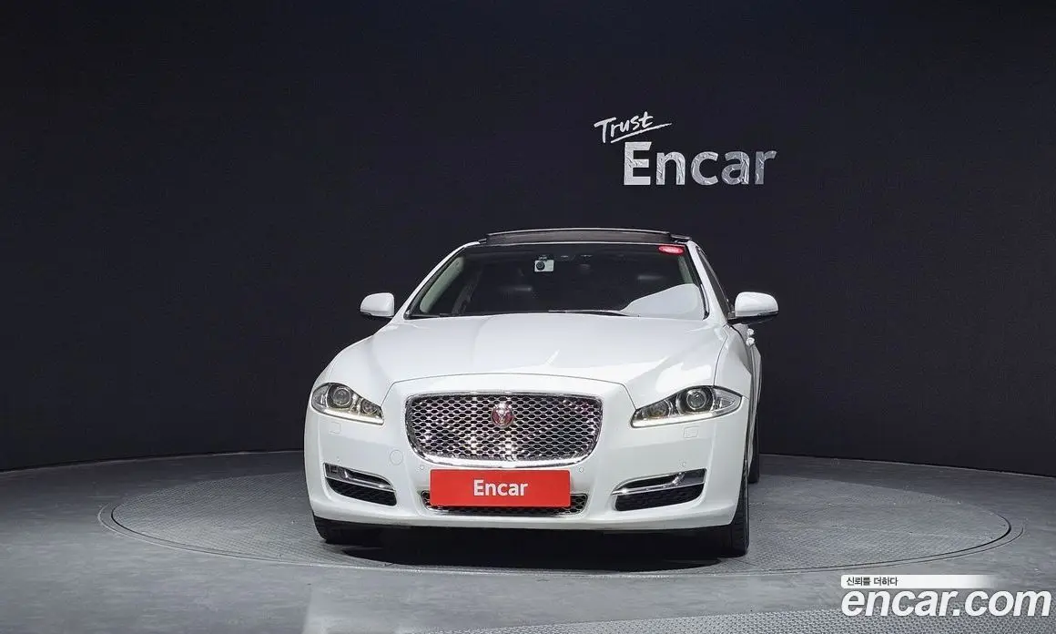 Jaguar XJ 2016 2.0 АКПП, фото 3