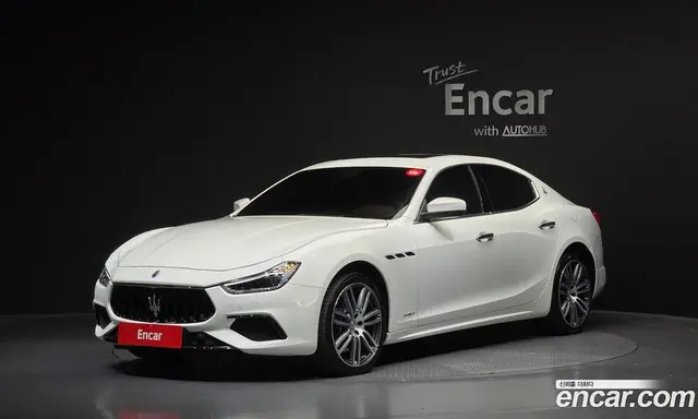 Maserati Ghibli, 2021, 95 856 км