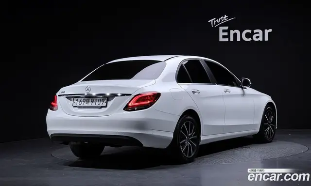 Mercedes-Benz C-Class, 2019, 84 353 км