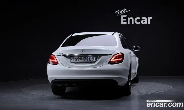 Mercedes-Benz C-Class 2019 2.0 АКПП, миниатюра 3 Mercedes-Benz C-Class 2019 2.0 АКПП, миниатюра 3