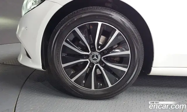 Mercedes-Benz C-Class 2019 2.0 АКПП, миниатюра 4 Mercedes-Benz C-Class 2019 2.0 АКПП, миниатюра 4