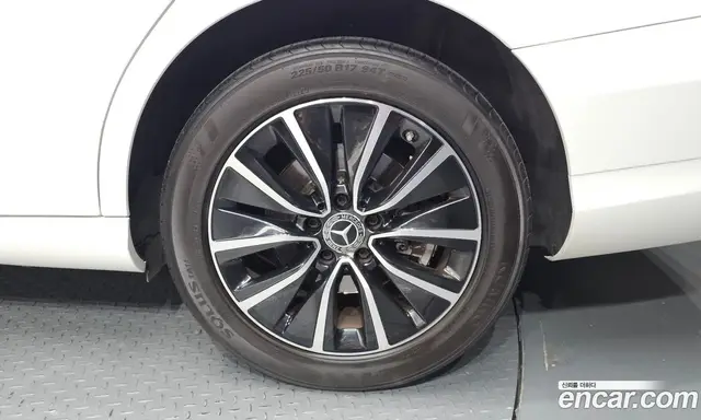Mercedes-Benz C-Class 2019 2.0 АКПП, миниатюра 6 Mercedes-Benz C-Class 2019 2.0 АКПП, миниатюра 6
