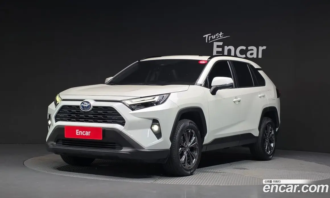 Toyota RAV4 2022 2.5 АКПП, фото 1 Toyota RAV4 2022 2.5 АКПП, фото 1