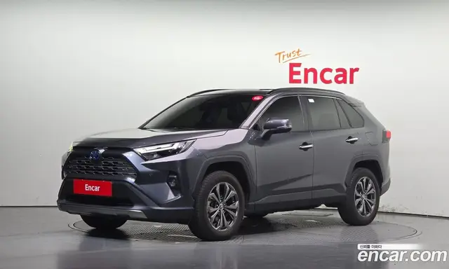 Toyota RAV4, 2023, 68 007 км