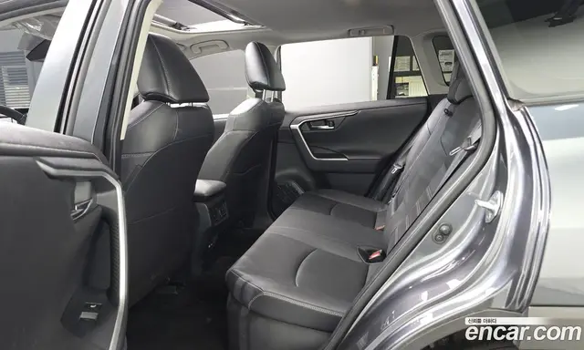 Toyota RAV4 2023 2.5 АКПП, миниатюра 11 Toyota RAV4 2023 2.5 АКПП, миниатюра 11