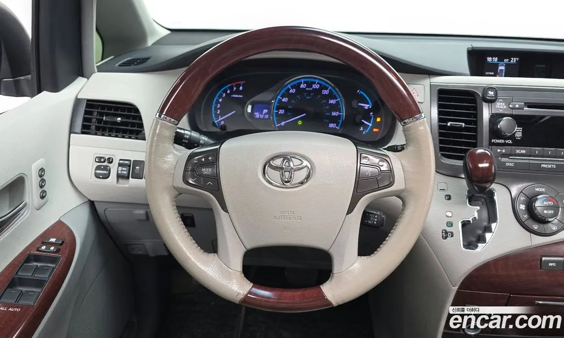 Toyota Sienna 2013 3.5 АКПП, фото 13 Toyota Sienna 2013 3.5 АКПП, фото 13