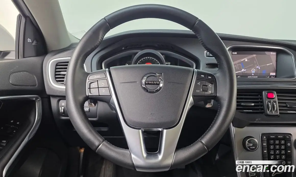 Volvo V40 2018 2.0 АКПП, фото 19 Volvo V40 2018 2.0 АКПП, фото 19