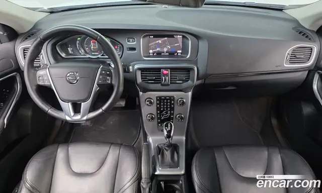 Volvo V40 2018 2.0 АКПП, миниатюра 10 Volvo V40 2018 2.0 АКПП, миниатюра 10