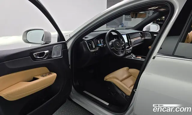 Volvo XC60 2021 2.0 АКПП, миниатюра 12