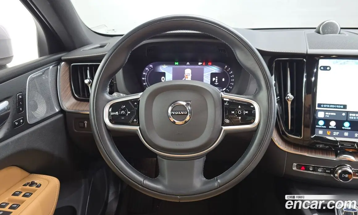 Volvo XC60 2021 2.0 АКПП, фото 19