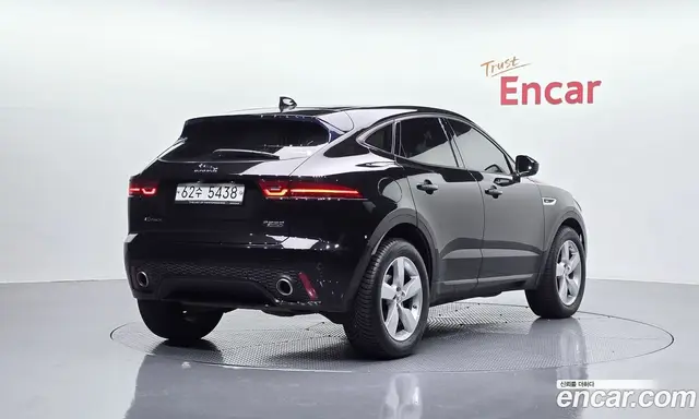 Jaguar E-Pace 2018 2.0 АКПП, миниатюра 2 Jaguar E-Pace 2018 2.0 АКПП, миниатюра 2