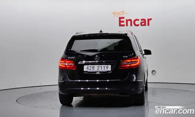 Mercedes-Benz B-Class 2014 1.8 АКПП, миниатюра 4 Mercedes-Benz B-Class 2014 1.8 АКПП, миниатюра 4