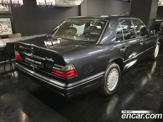 Mercedes-Benz E-Class 1995 2.0 АКПП, миниатюра 2