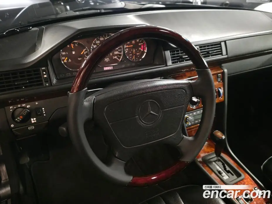 Mercedes-Benz E-Class 1995 2.0 АКПП, фото 11