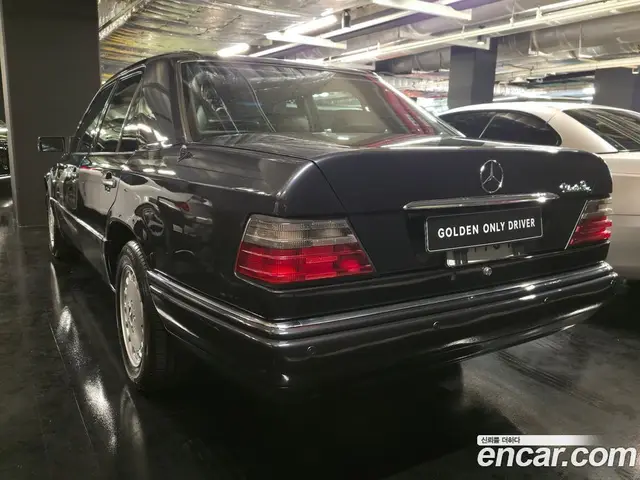 Mercedes-Benz E-Class 1995 2.0 АКПП, миниатюра 4