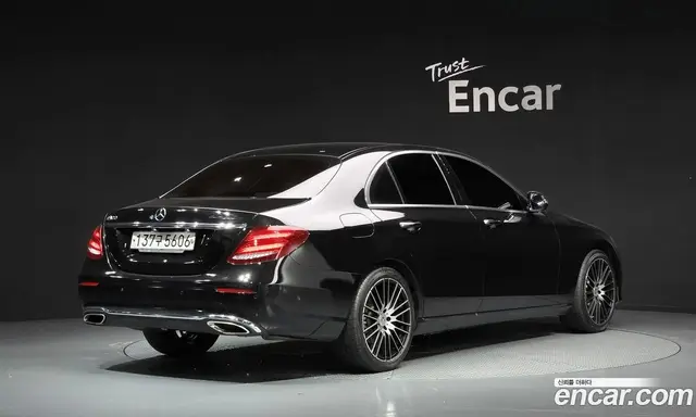 Mercedes-Benz E-Class 2018 2.0 АКПП, миниатюра 2