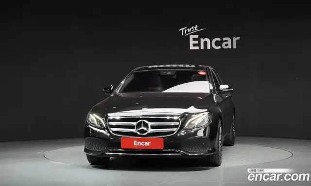 Mercedes-Benz E-Class 2018 2.0 АКПП, миниатюра 3
