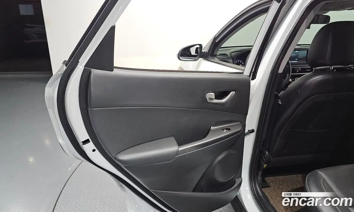 Hyundai Kona 2018 1.6 АКПП, фото 14