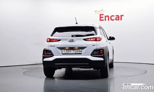 Hyundai Kona 2018 1.6 АКПП, миниатюра 3