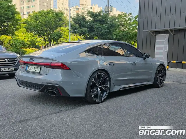 Audi RS7 2021 4.0 АКПП, миниатюра 3 Audi RS7 2021 4.0 АКПП, миниатюра 3