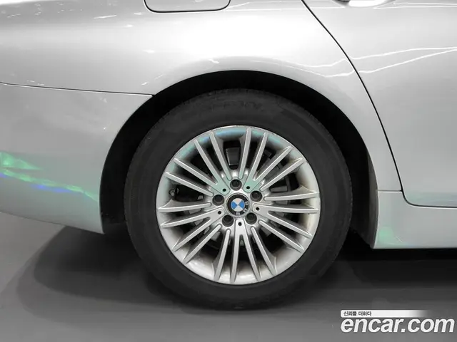 BMW 5 серия 2015 2.0 АКПП, миниатюра 5 BMW 5 серия 2015 2.0 АКПП, миниатюра 5