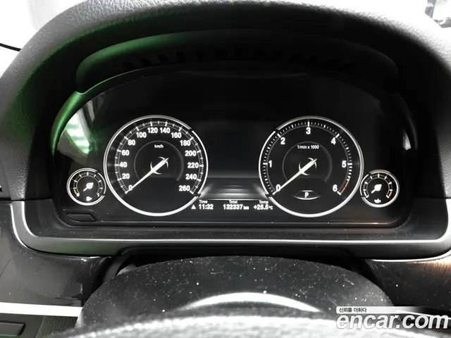 BMW 5 серия 2015 2.0 АКПП, миниатюра 8 BMW 5 серия 2015 2.0 АКПП, миниатюра 8