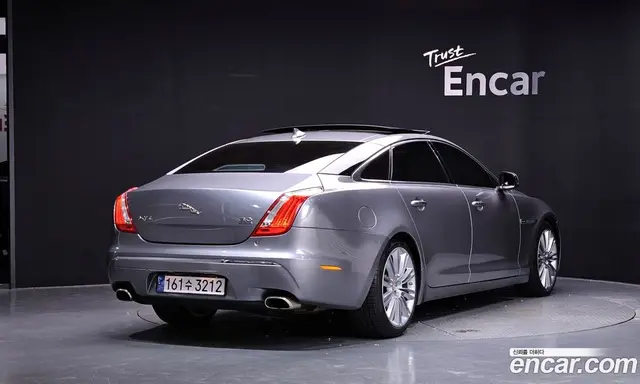 Jaguar XJ, 2015, 128 517 км