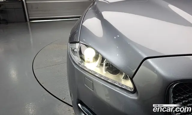 Jaguar XJ 2015 3.0 АКПП, миниатюра 7