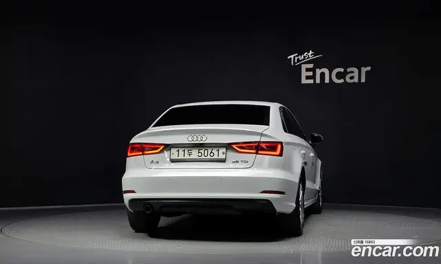 Audi A3 2015 1.6 АКПП, миниатюра 4
