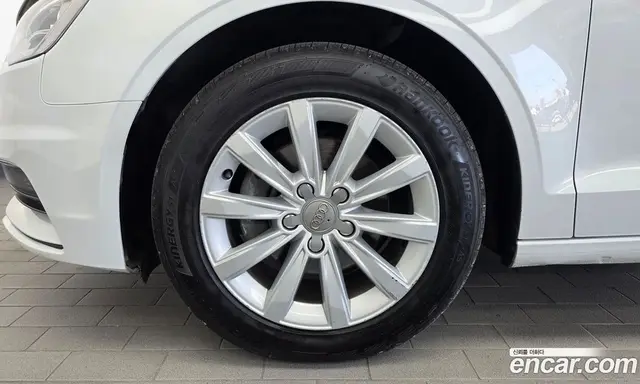 Audi A3 2015 1.6 АКПП, миниатюра 5