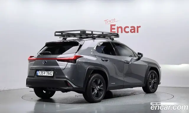 Lexus UX 2021 2.0 АКПП, миниатюра 2 Lexus UX 2021 2.0 АКПП, миниатюра 2