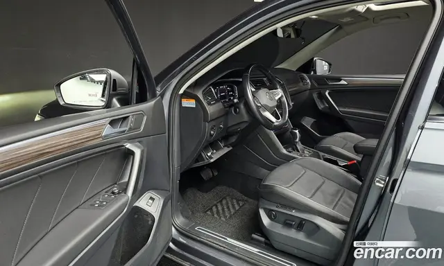 Volkswagen Tiguan 2022 2.0 АКПП, миниатюра 10 Volkswagen Tiguan 2022 2.0 АКПП, миниатюра 10