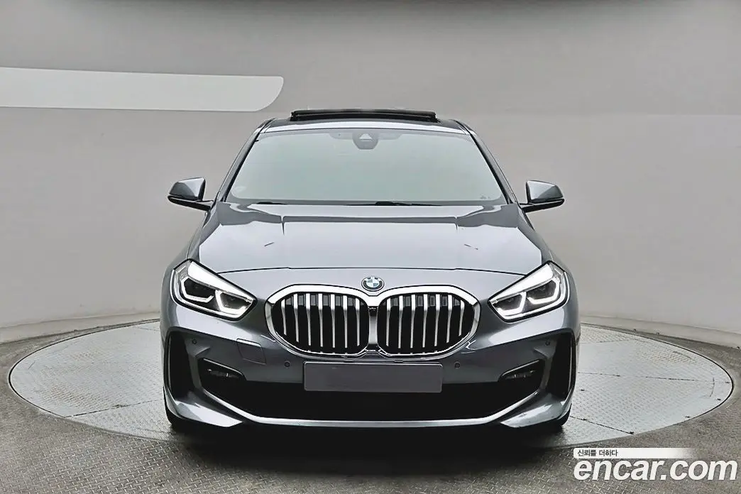 BMW 1 серия 2022 2.0 АКПП, фото 1 BMW 1 серия 2022 2.0 АКПП, фото 1